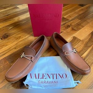 FERRAGAMO Salvatore Driver with Gancini ornament Leather Loafer (Men)